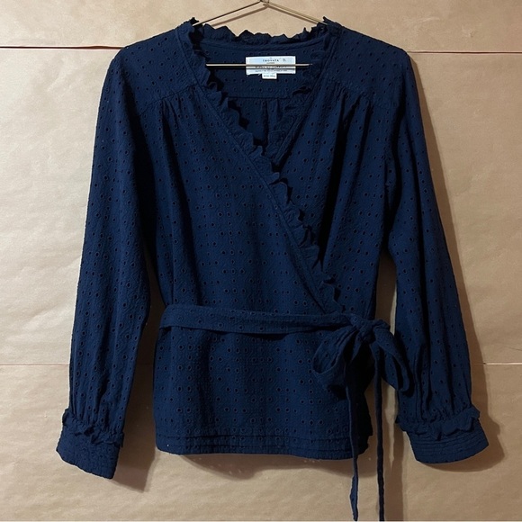 Trovata Birds Of Paradis | Jessica Wrap Top Eyelet Lace Blouse Navy Blue Size XS - Picture 1 of 10